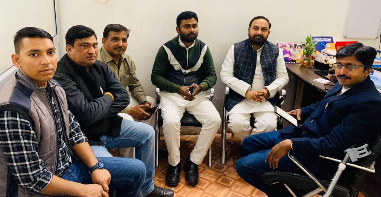 14 maah baad bhee nahin khula akhileshvar hatyaakaand