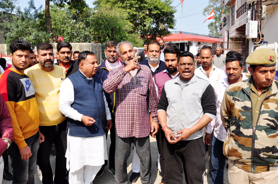 Dairy operator poured kerosene on himself, commotion