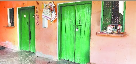 Bareilly: Families did not return to village even after celebrating SP countryside
