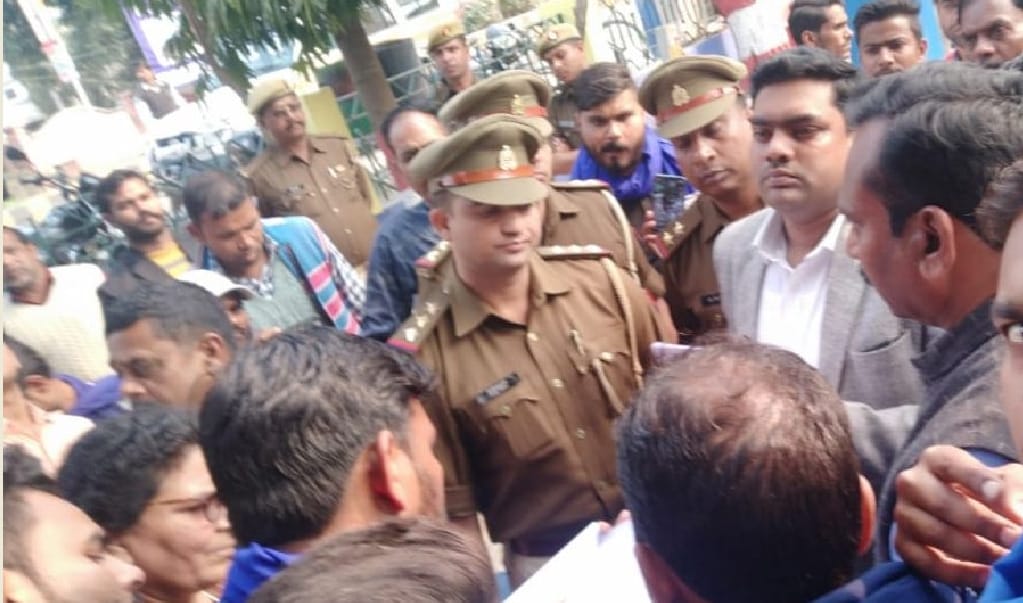 Police was alerted in the city on the call of Bharat Bandh