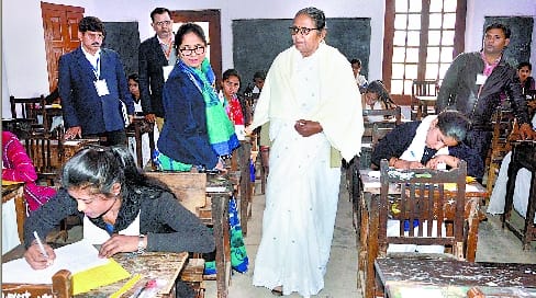 Minister of State for Secondary Education inspected examination centers