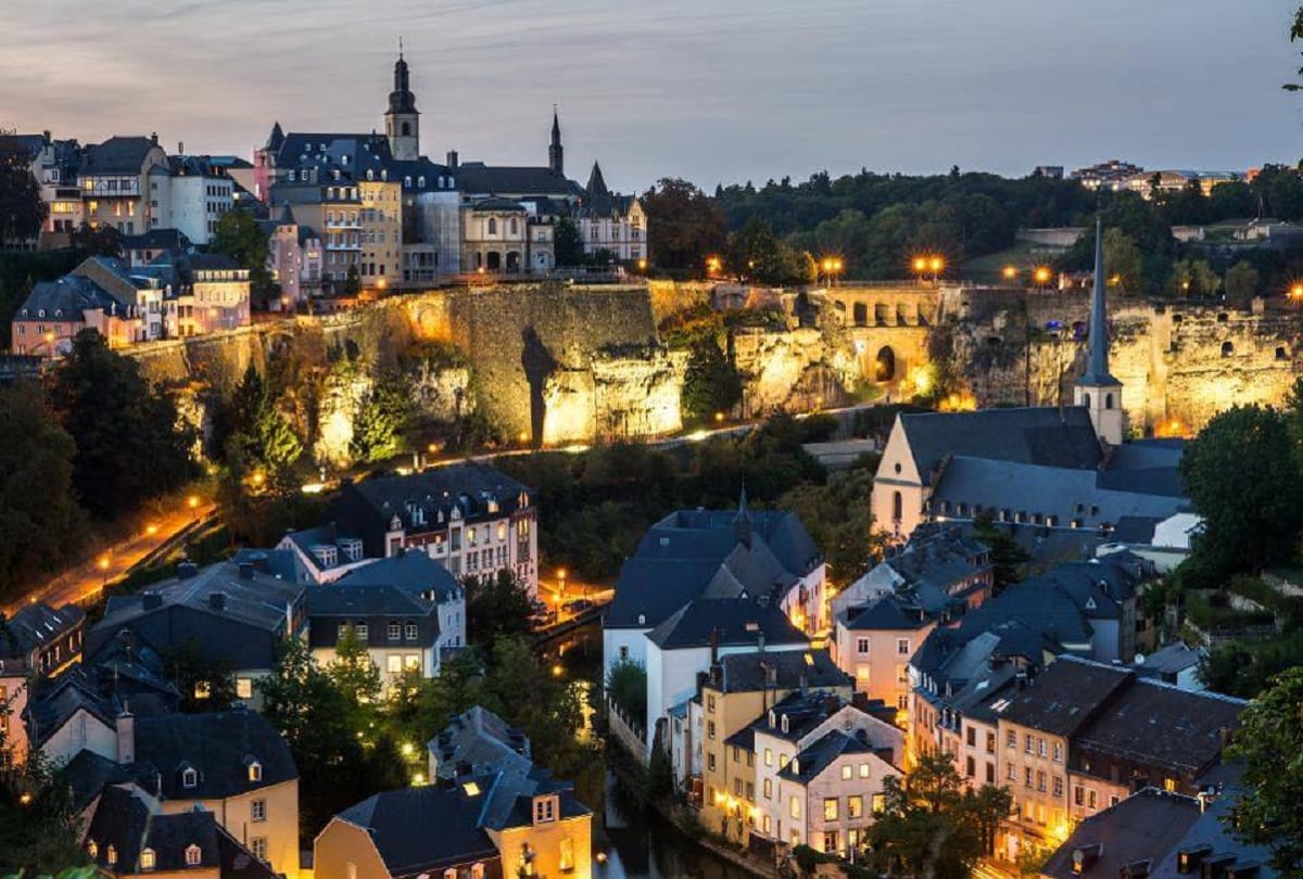 luxembourg will be the first country to introduce free public transport for all from 1 march 2020