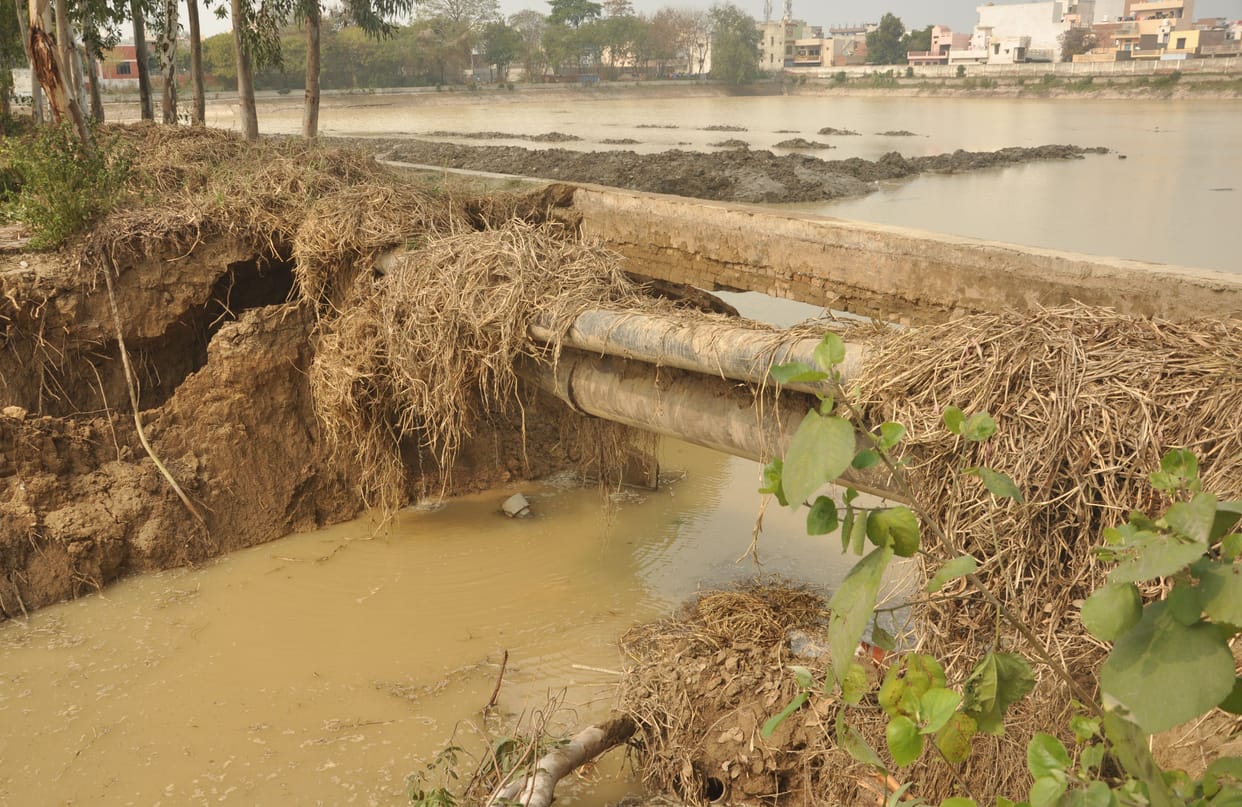 two water tank between soil cut and water drop in second tank