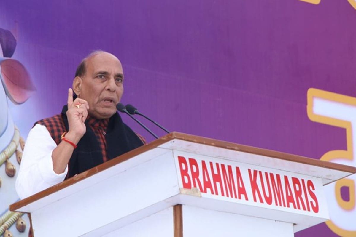Rajnath says i will pray for early relase of Omar Abdullah and Mehbooba Mufti from their detention