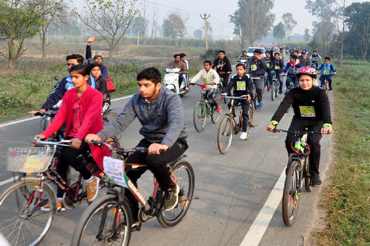 Students has Cycle rally in Saharanpur by Amar Ujala Program