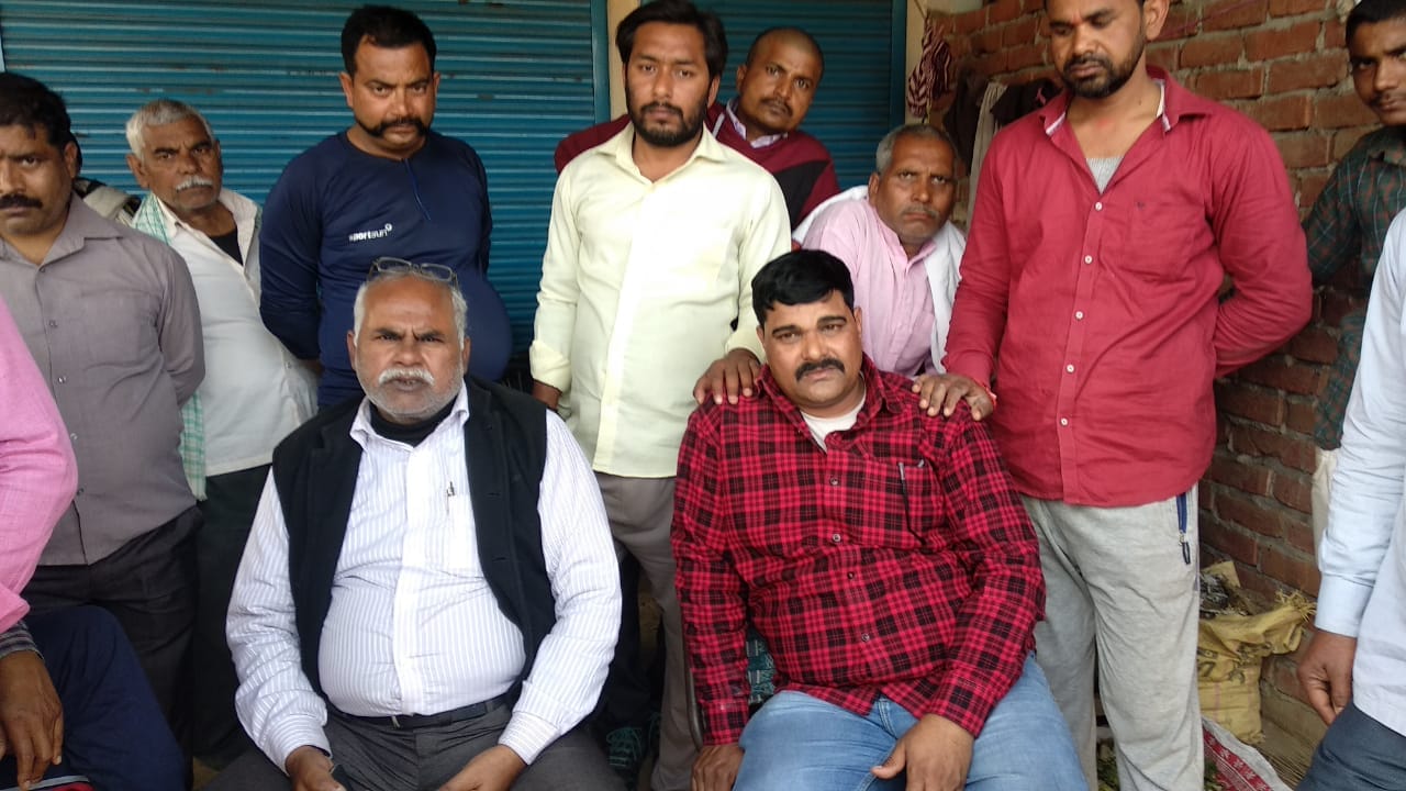 head constable Wife and daughter committed suicide by hanging in Sant Kabir Nagar