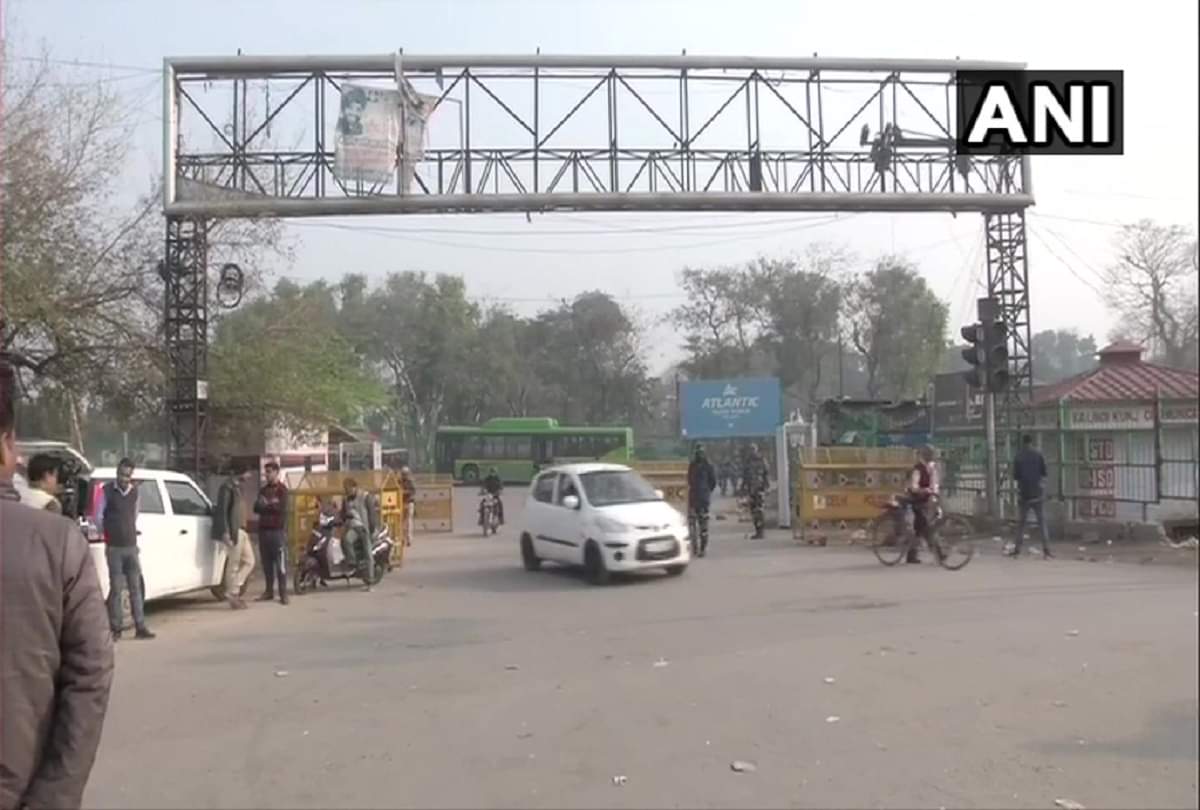 Shaheen Bagh update vehicles start running after Noida Faridabad road reopened