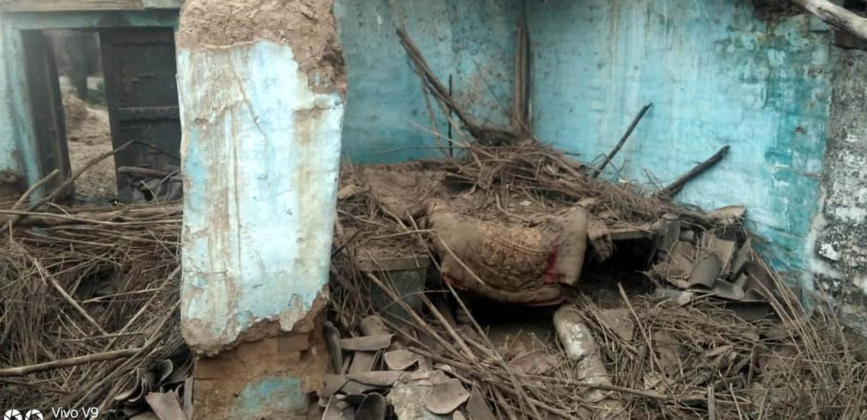 PM house not found, poor buried in dilapidated house