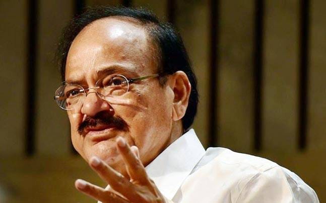Students should develop positive outlook: Venkaiah Naidu