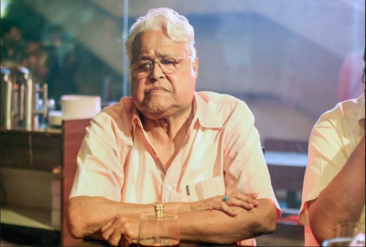 shahrukh khan banner red chillies will pay tribute to actor viju khote with film kaamyaab