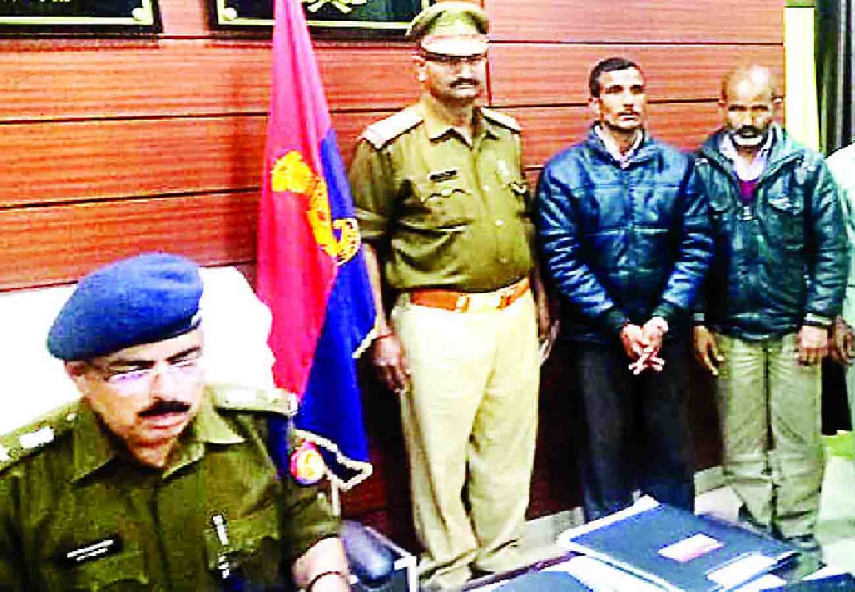 ishwar dayal murder case in kannauj, police arrested 4 accused including wife