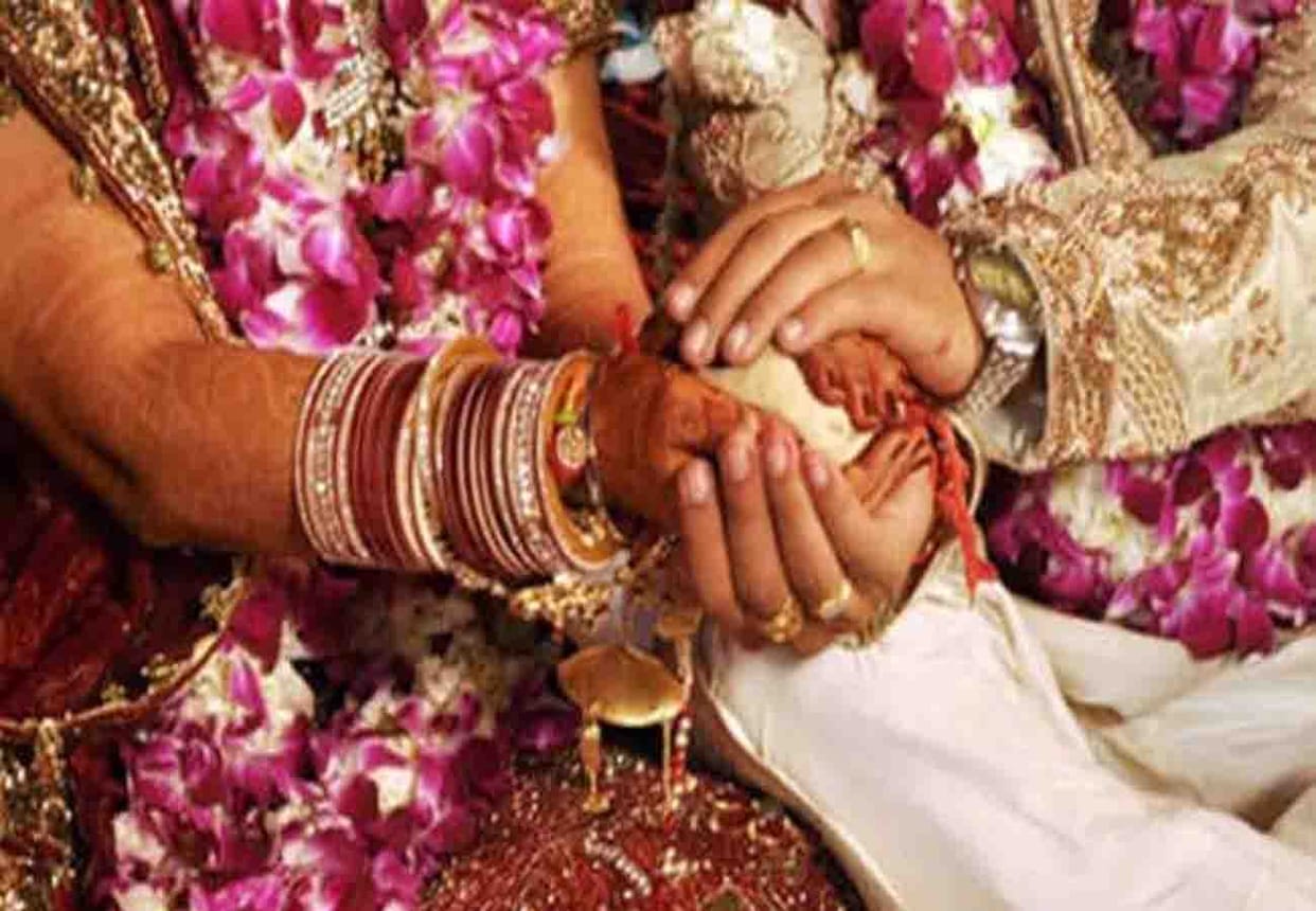 Labor Department, laborers' daughters married, up news