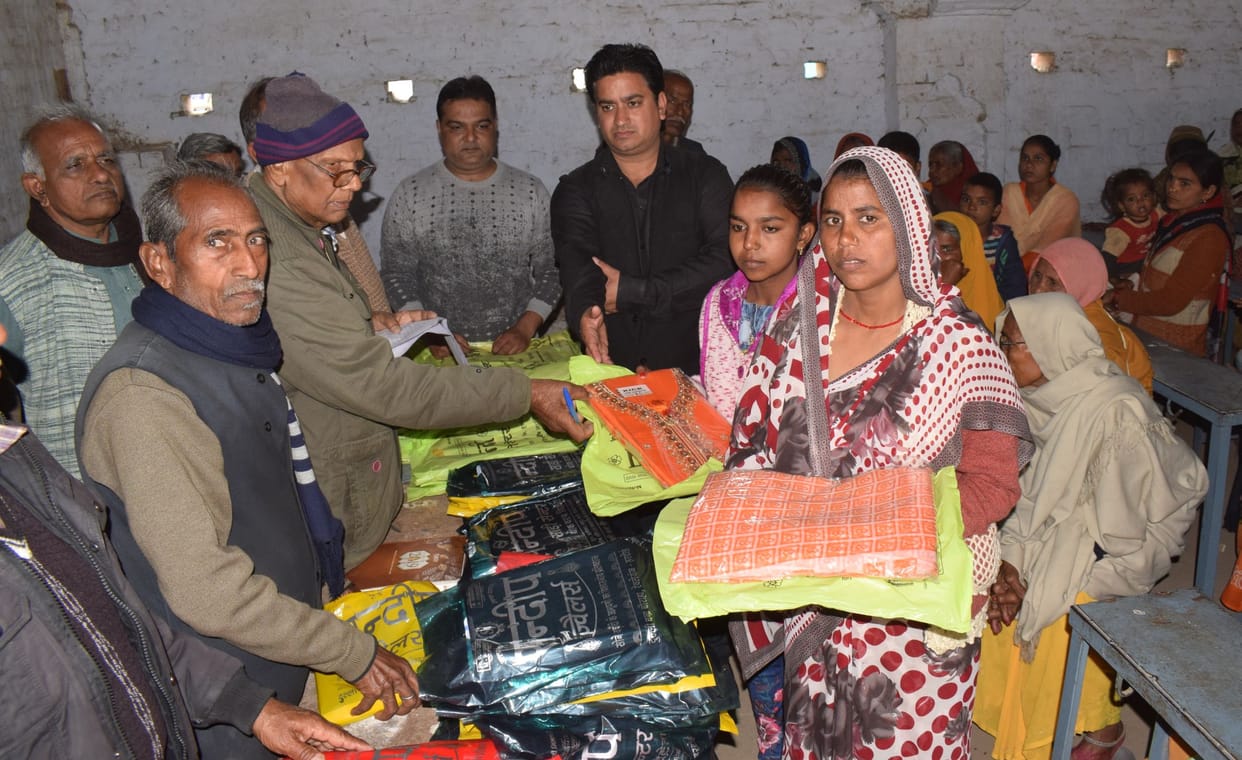 give clothes to needy people