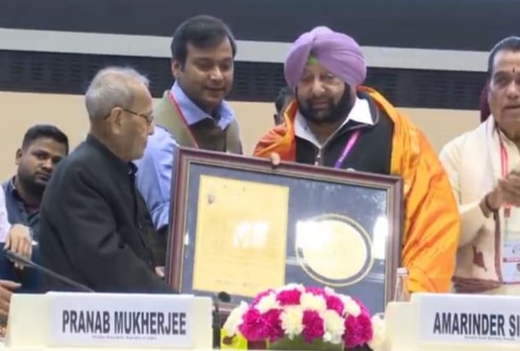 CM Captain Amrinder Singh honoured with Adarsh Award