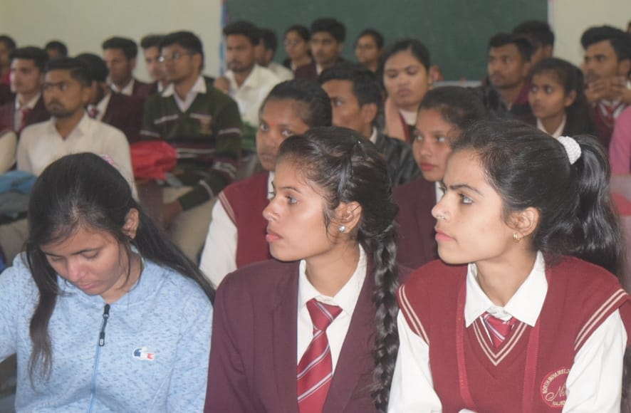 Despite linguistic differences, Indians are bound in one thread