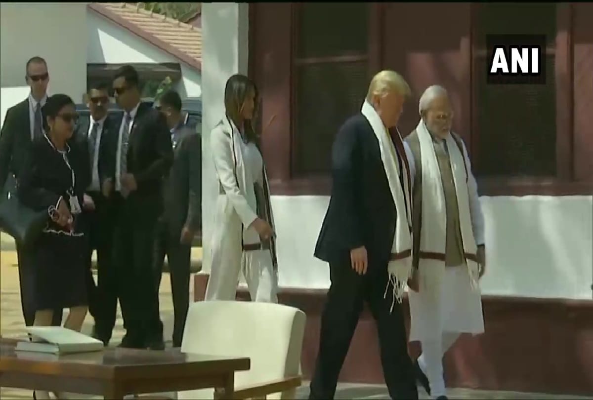 Donald Trump Melania Trump Ahmedabad India visit photos, PM Narendra Modi welcome US President
