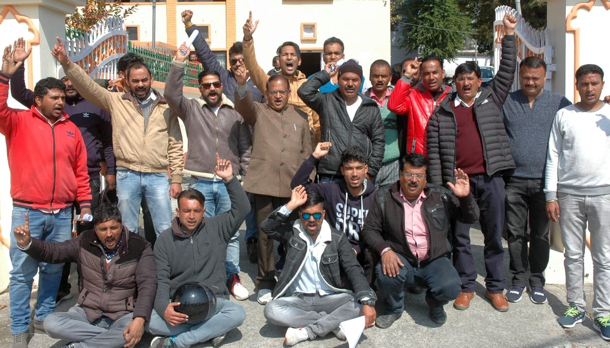 Congressmen angry over increasing the fare of roadways buses