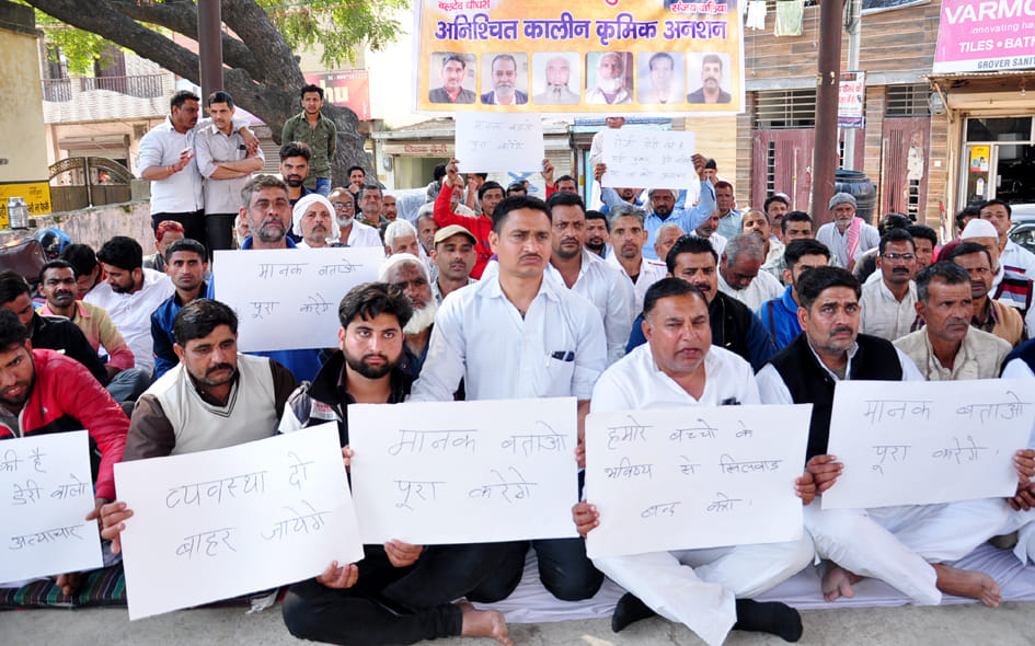 Report filed against dairy operators, hunger strike