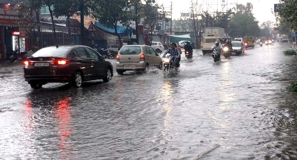 It rained badly, cold increased