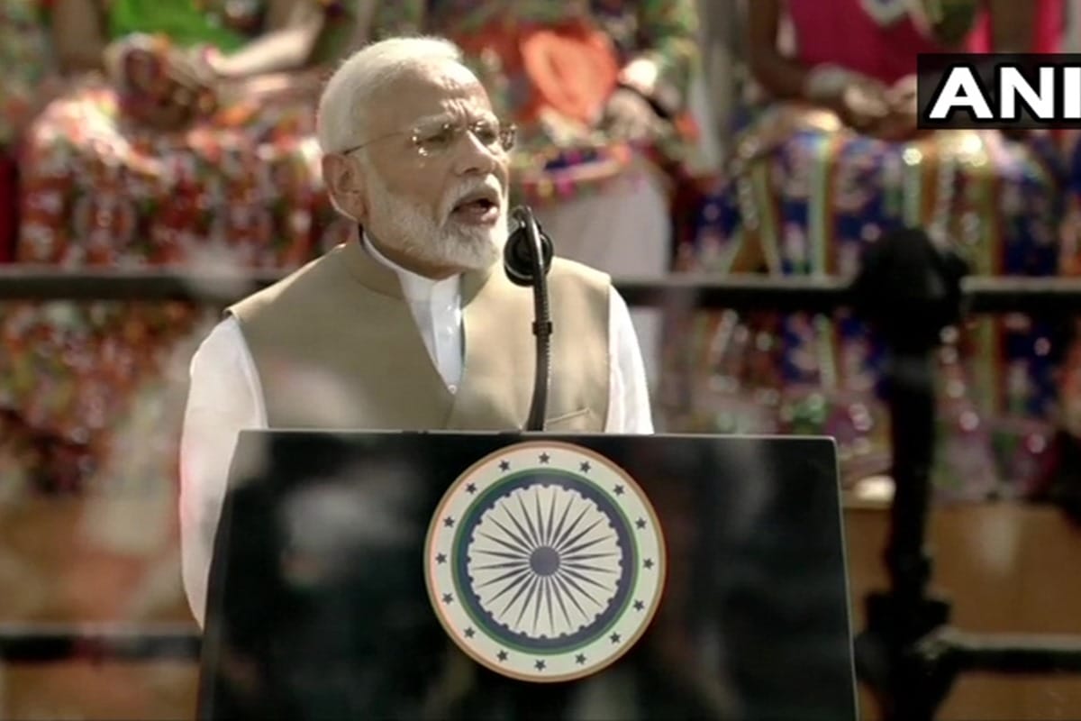 PM Modi clarifies that he is not leaving social media, says will give away my accounts to women