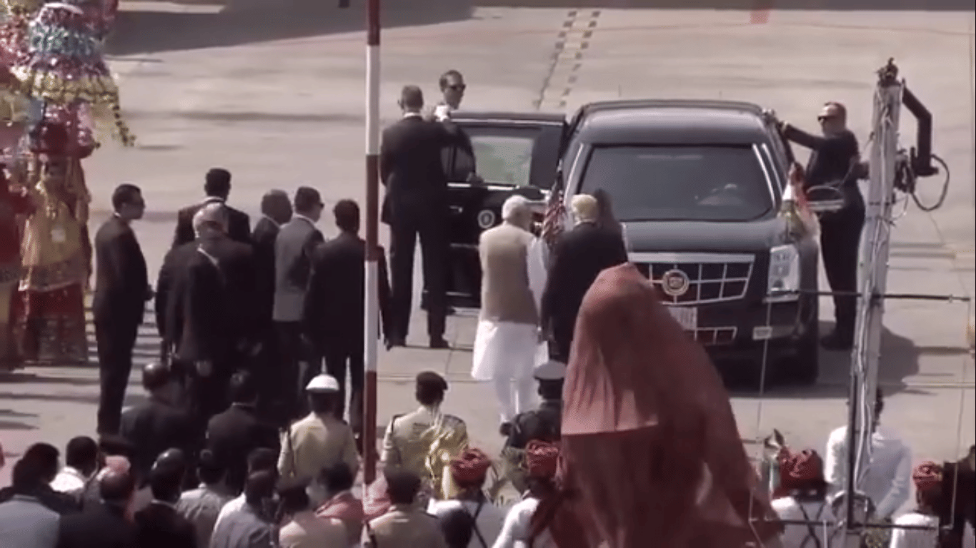 why pm narendra modi and donald trump went in different cars from airport to motera stadium