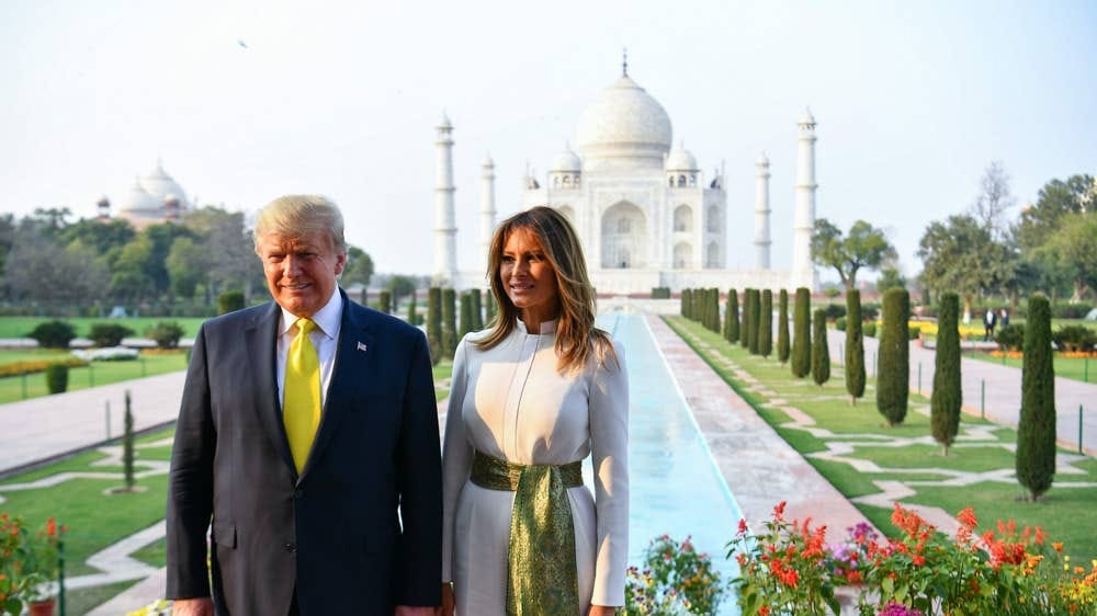 Guide Nitin Singh Visits Tajmahal To President Doland Trump And Melania