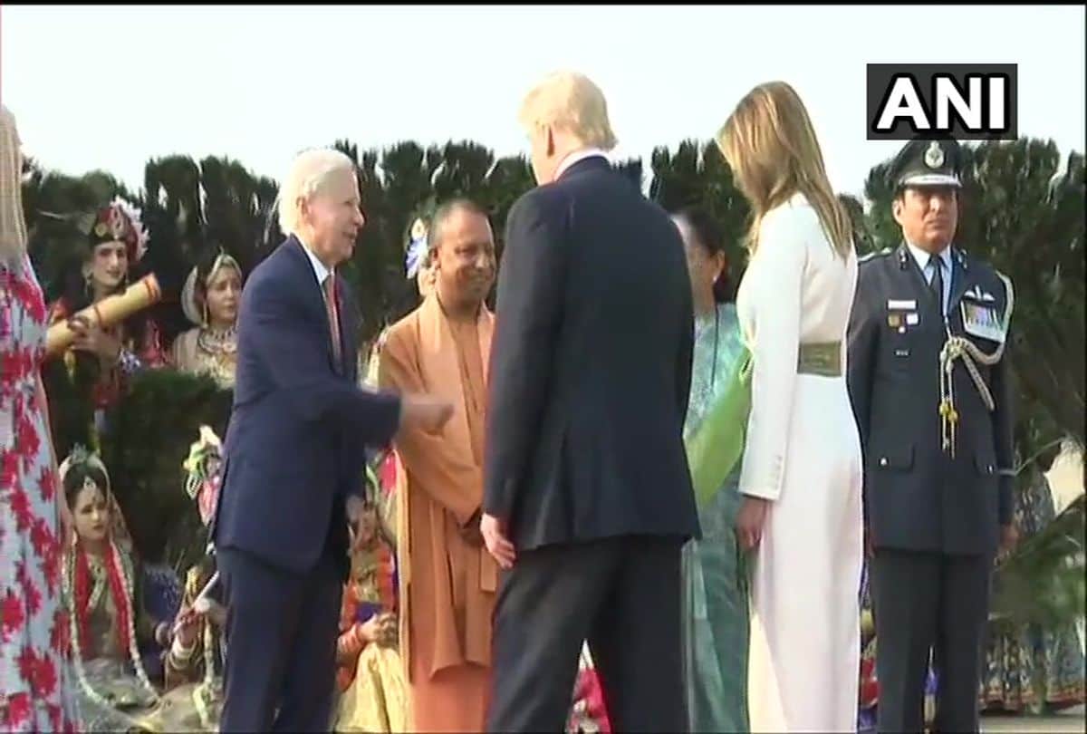 Up Cm Yogi Adityanath Gifts Portrait To Donald Trump