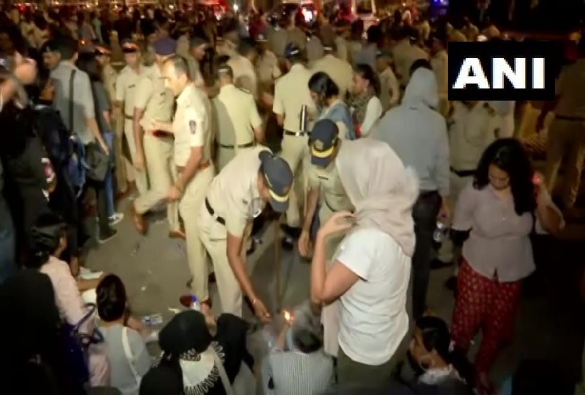 After Delhi, caa protest starts in Mumbai, eight people detained