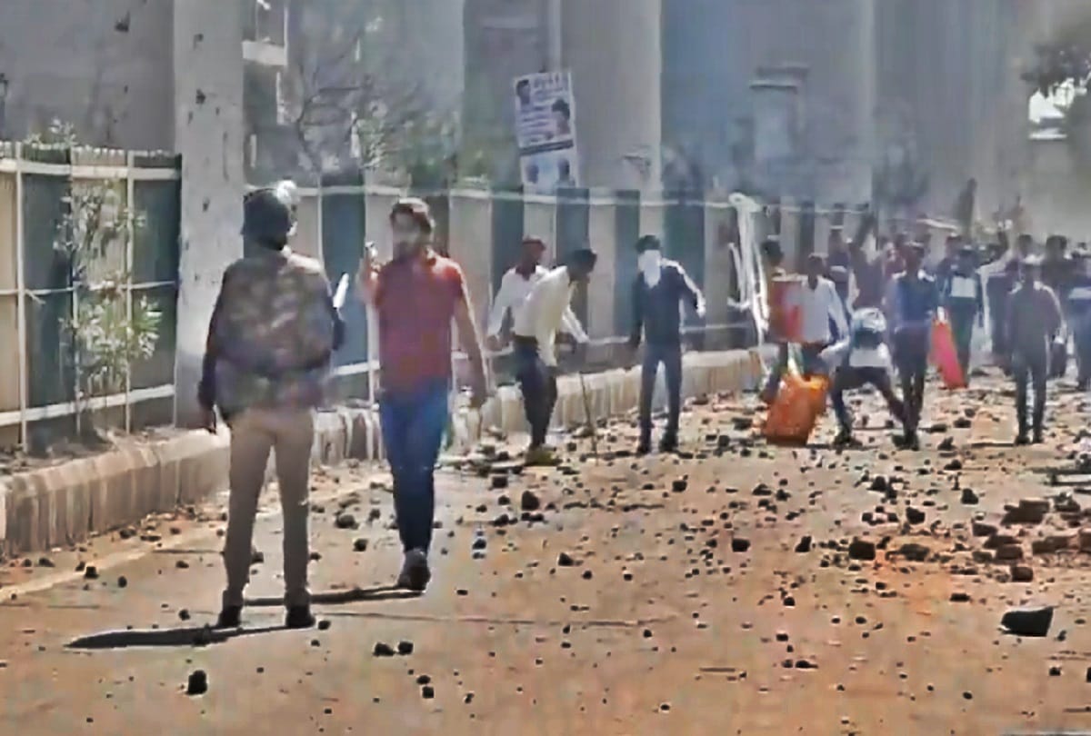 Delhi Jafrabad Violence News in Hindi Shahrukh opened fire on police during violence