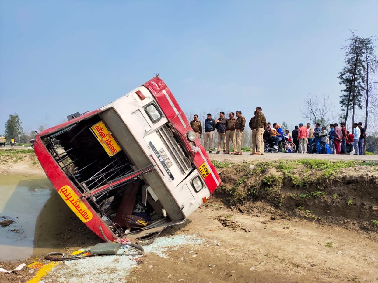 Roadways bus overturned to save bike rider, four injured