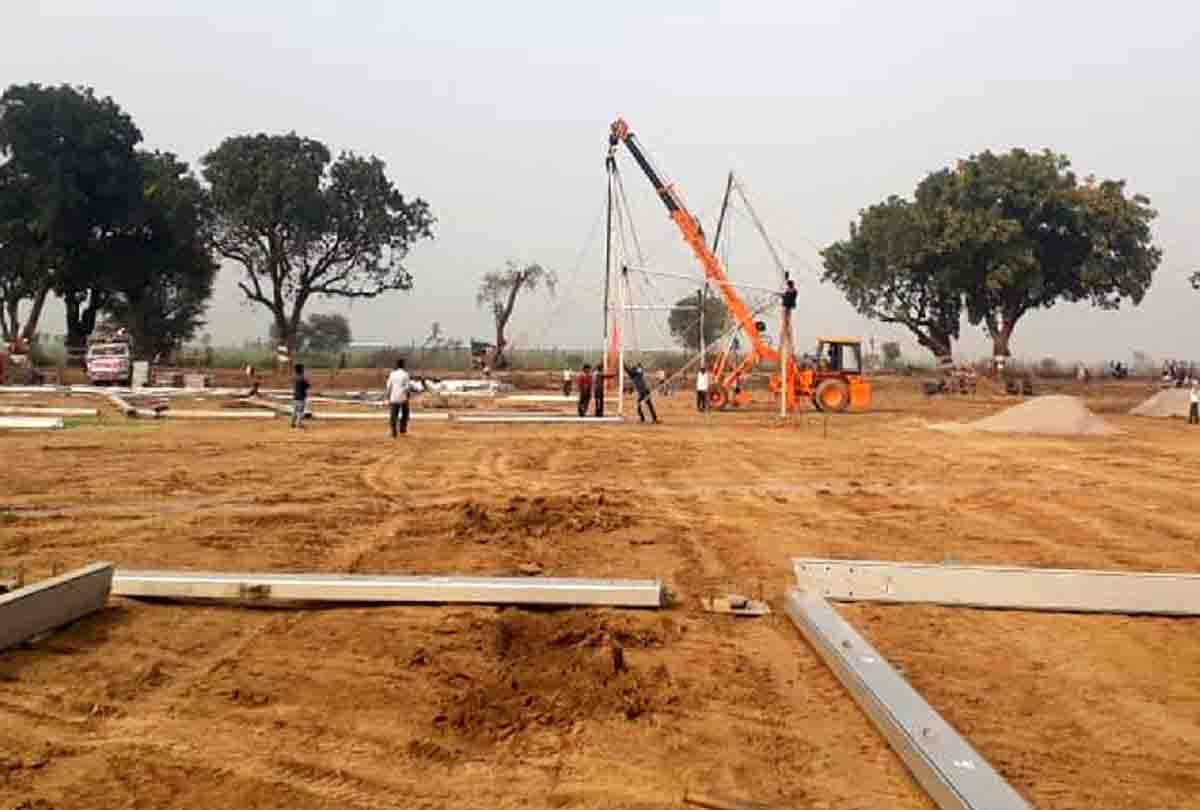 PM Modi's pandal is being built with German technology, he is coming on 29th february in chitrakoot