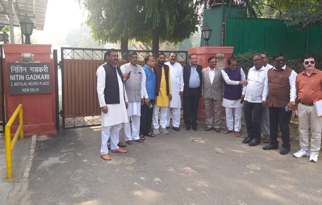 Rewari Peoples meet central Ministar for Underpass