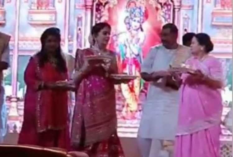kokilaben birthday celebration photos mukesh ambani and nita ambani