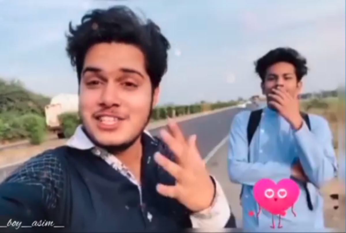 bigg boss 13 asim riaz fans follow him 20 km look at the video