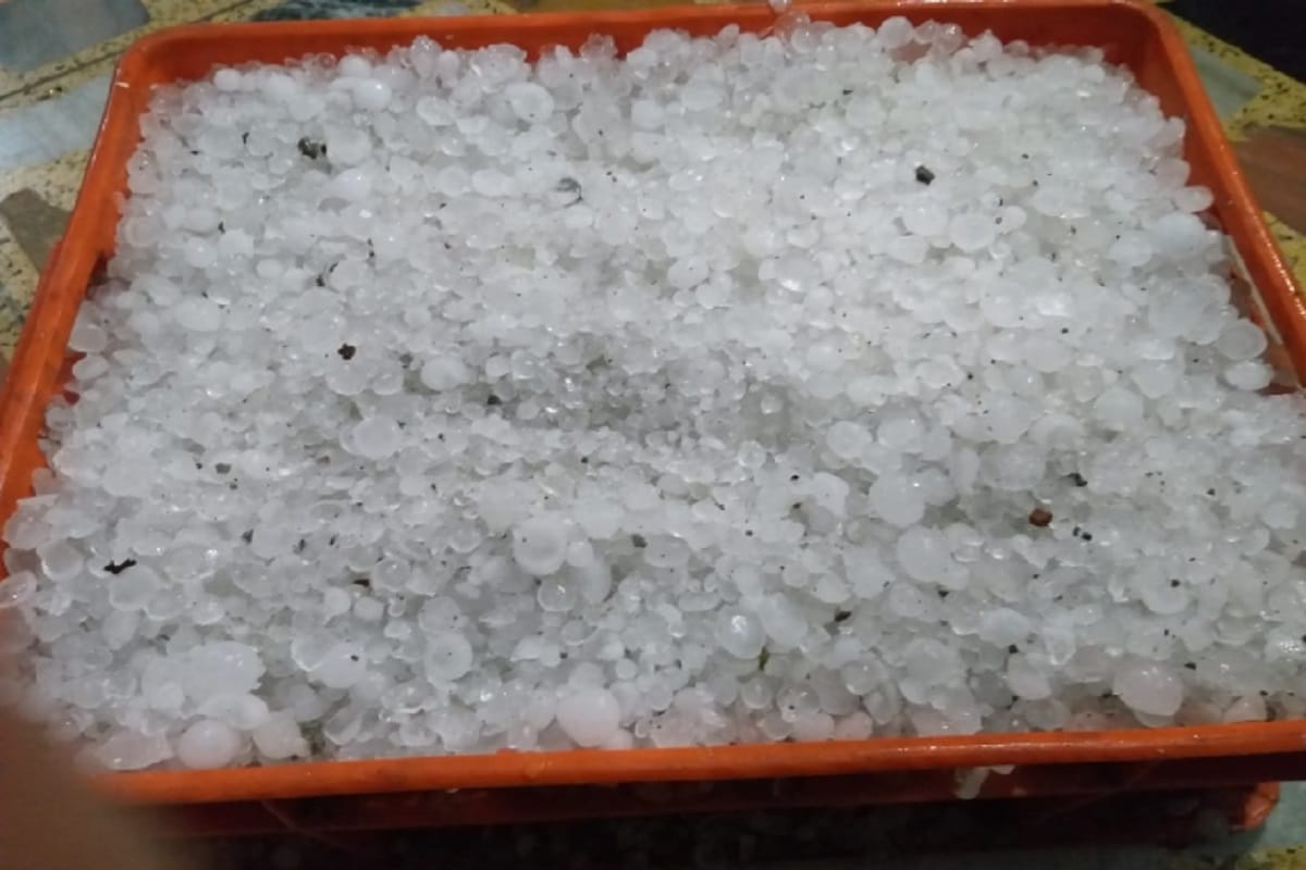 Fast rain with hail in Bijnor district of Uttar Pradesh