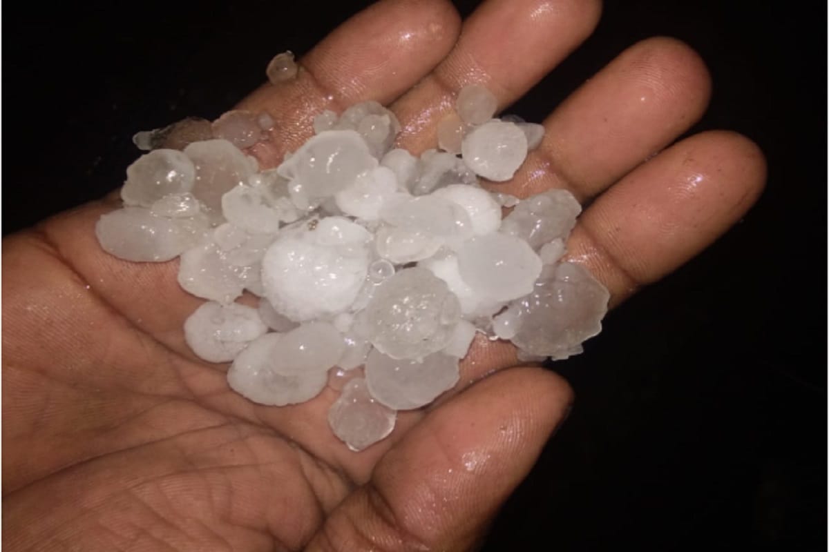 Fast rain with hail in Bijnor district of Uttar Pradesh