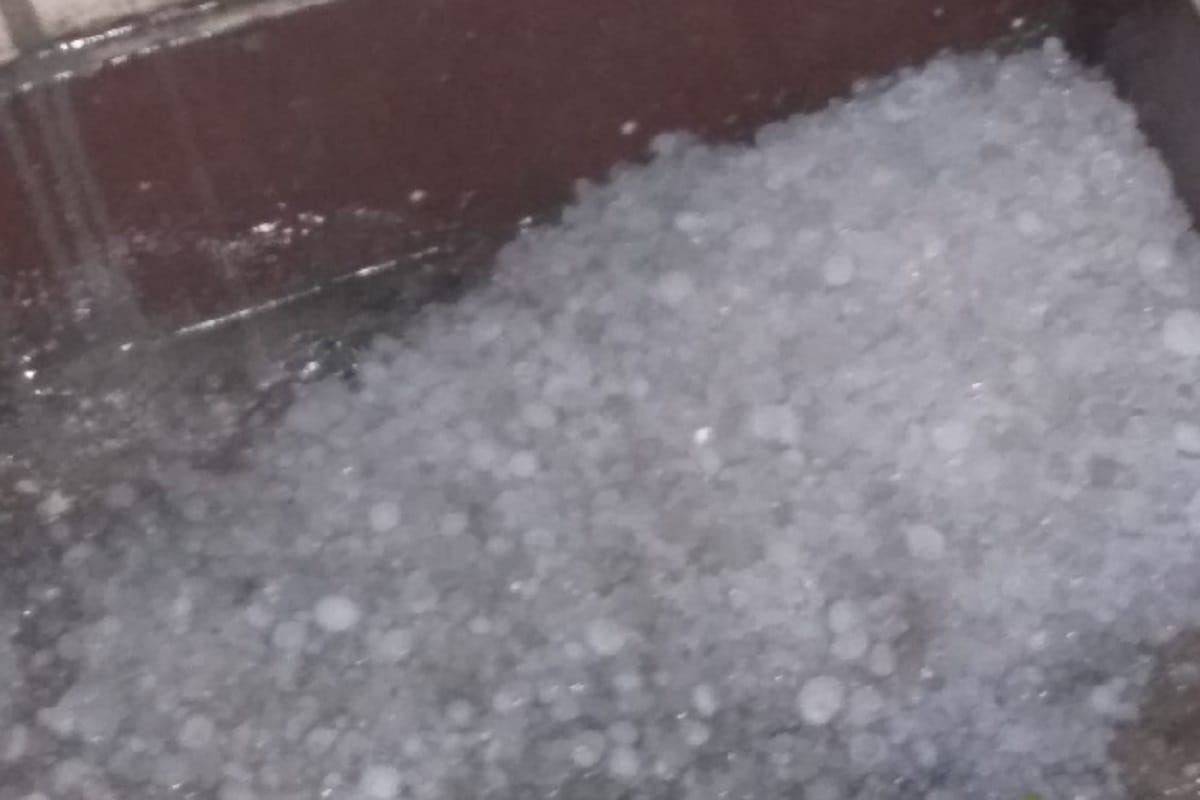 Fast rain with hail in Bijnor district of Uttar Pradesh
