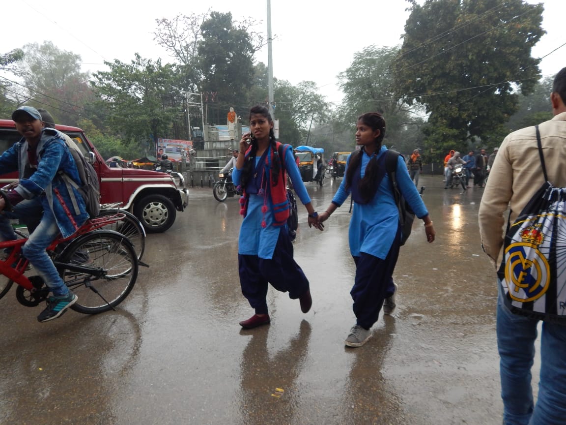 Cold returned by rain, farmers upset