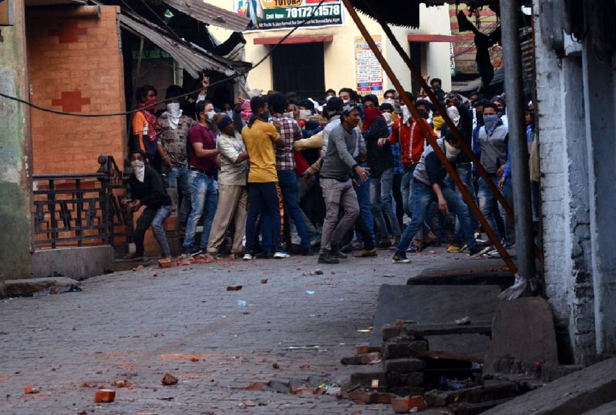 Anti CAA NRC violence news update in Aligarh case registered against four accused under NSA