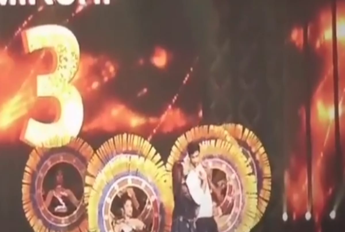 After Bigg Boss 13 sidharth shukla shehnaz reunite for Mirchi Music Awards 2020