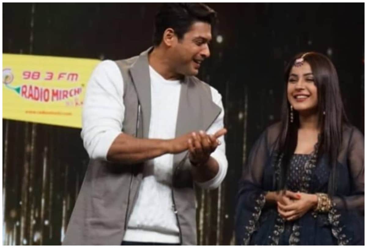Sidharth Shukla wishes Shehnaaz Gill on her birthday with Sidharth Shukla and family Unseen videos