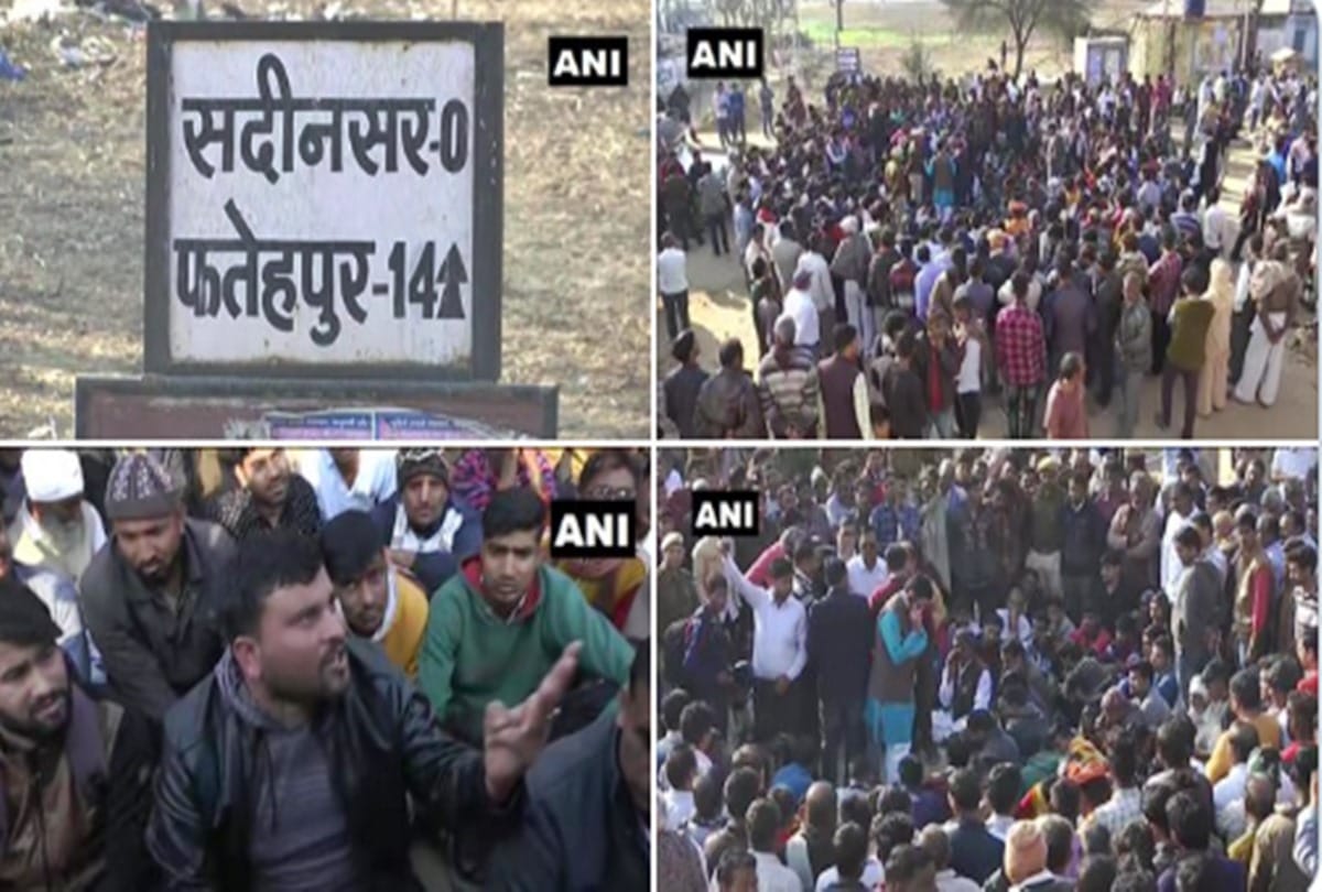 Delhi Violence News in Hindi: Family members Rattan Lal with Locals protest demanding martyr status