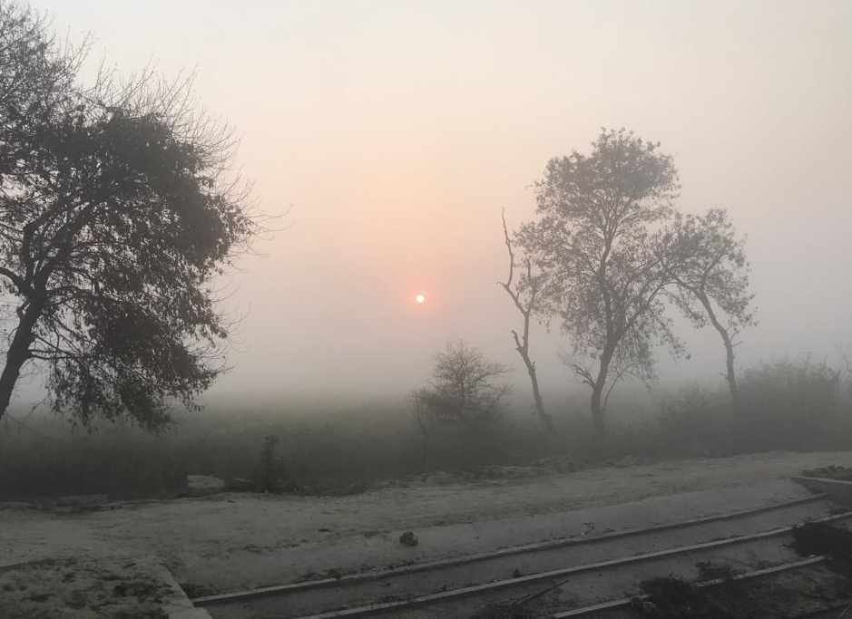 Speed ??of vehicles slowed due to dense fog