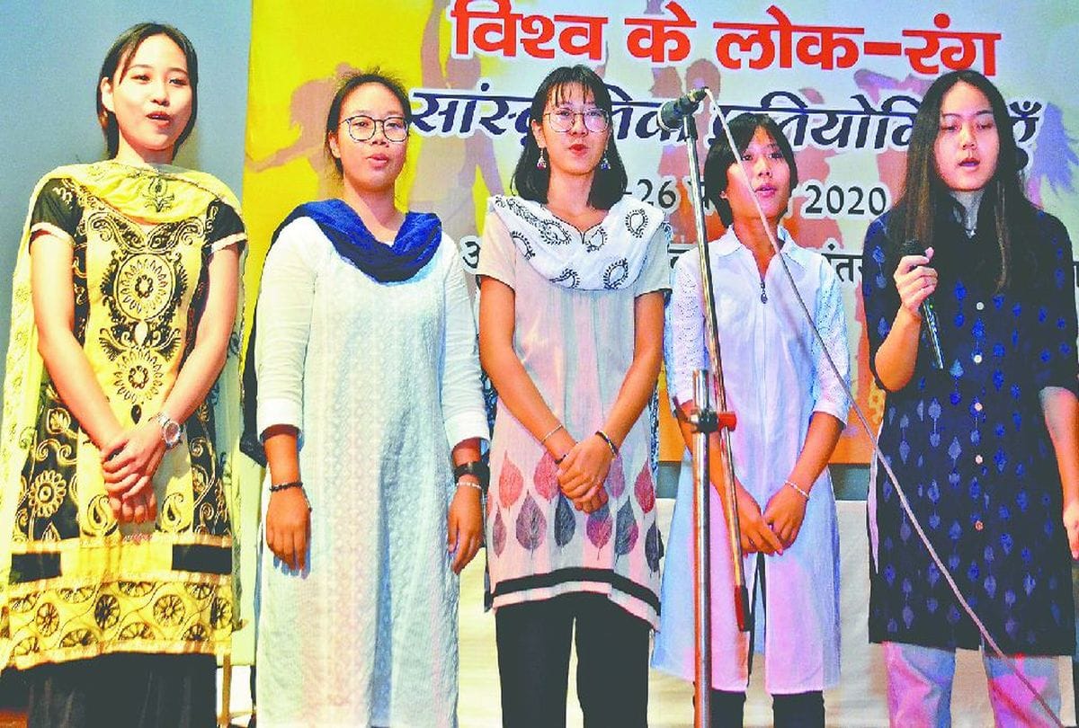 Sri Lankan students Won Most Awards In Central Hindi Institute annual cultural competition
