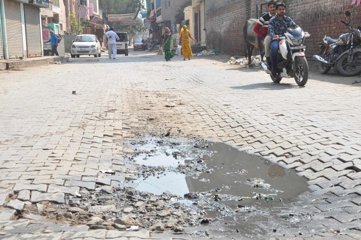 roads, 31 wards, construction
