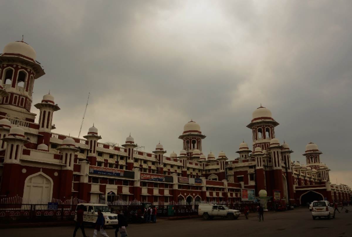 weather update: maximum temperature go down in lucknow