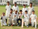 बड़ौत में शाहमल क्रिकेट एकेडमी में खुशी जताते खिलाड़ी।