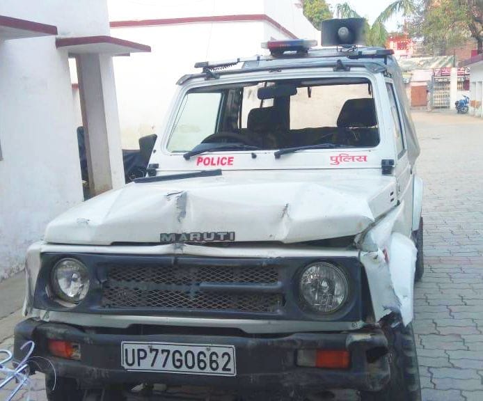 Truck collides with escort's gypsy, four injured
