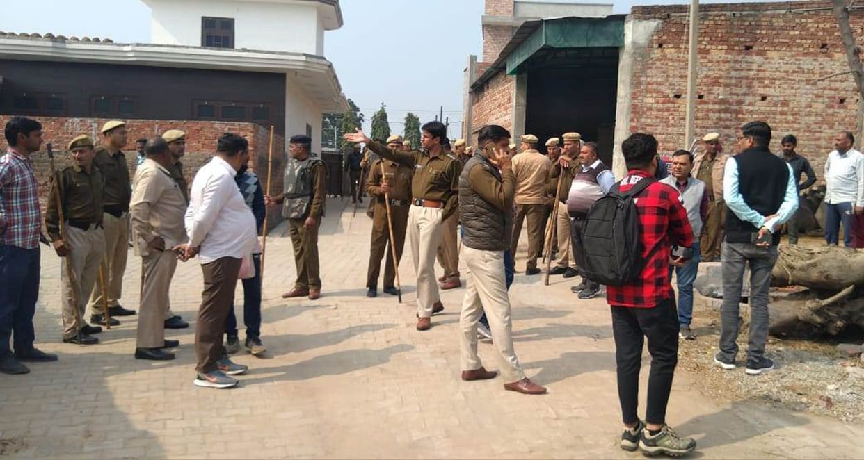 administration remove capture on pond of mamu mazra