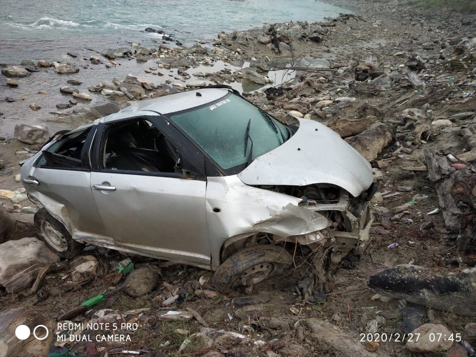 Uttarkashi: car falls into river on Dharasu-Jogat motorway, one dead